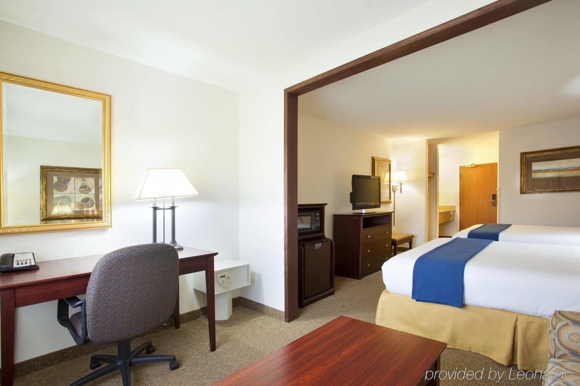 Holiday Inn Express Chicago Northwest-Vernon Hills By Ihg Zimmer foto